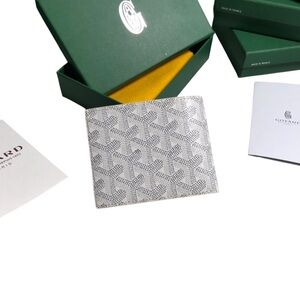 Goyard White and Gray Patterned Card Holder